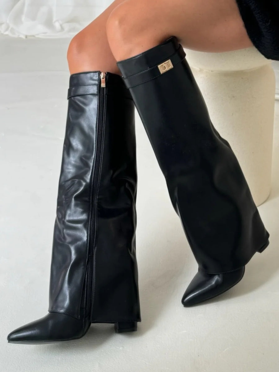 Bottes Élégantes en Suède Noir avec Détails Dorés pour Femmes