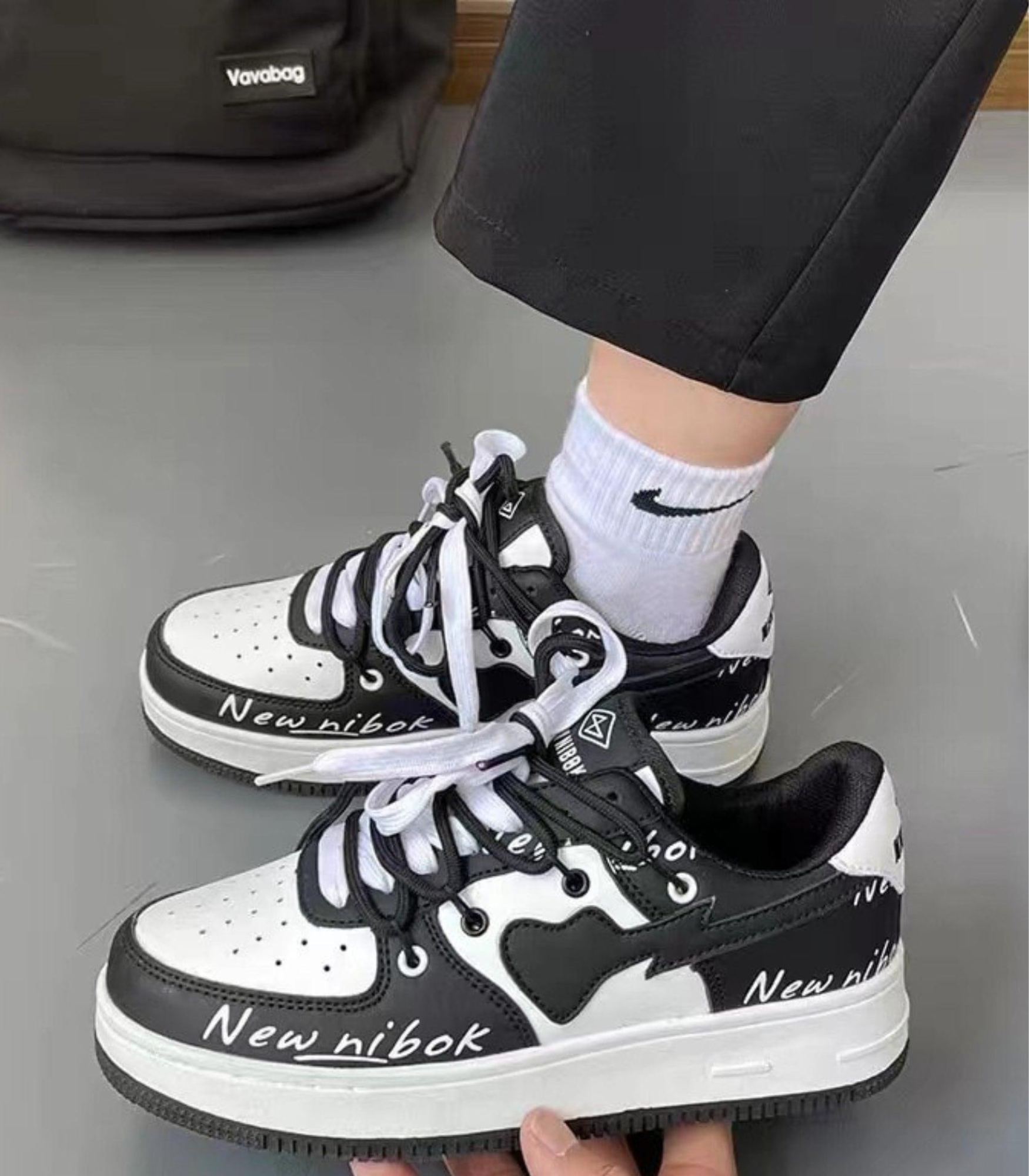 Sneakers Design Cœur pour Femmes