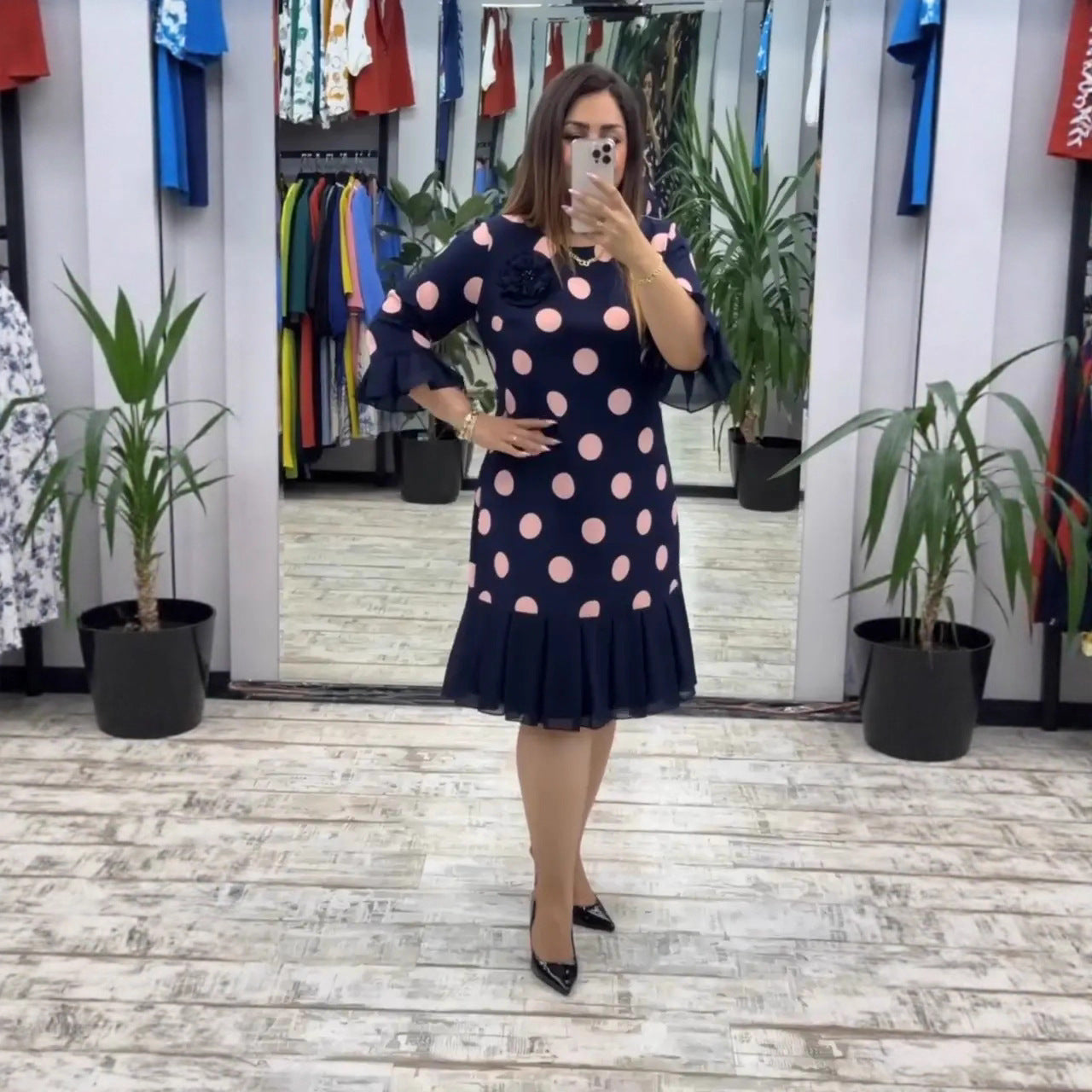 Robe Plissée Pois Pink Navy Coupe Ajustée