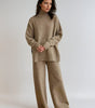 Ensemble pull à col roulé avec pantalon pour femme