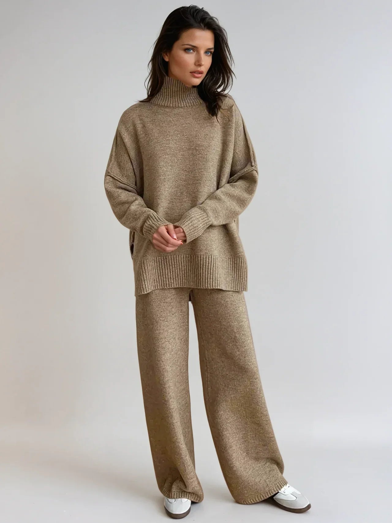 Ensemble pull à col roulé avec pantalon pour femme