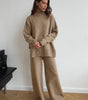 Ensemble pull à col roulé avec pantalon pour femme
