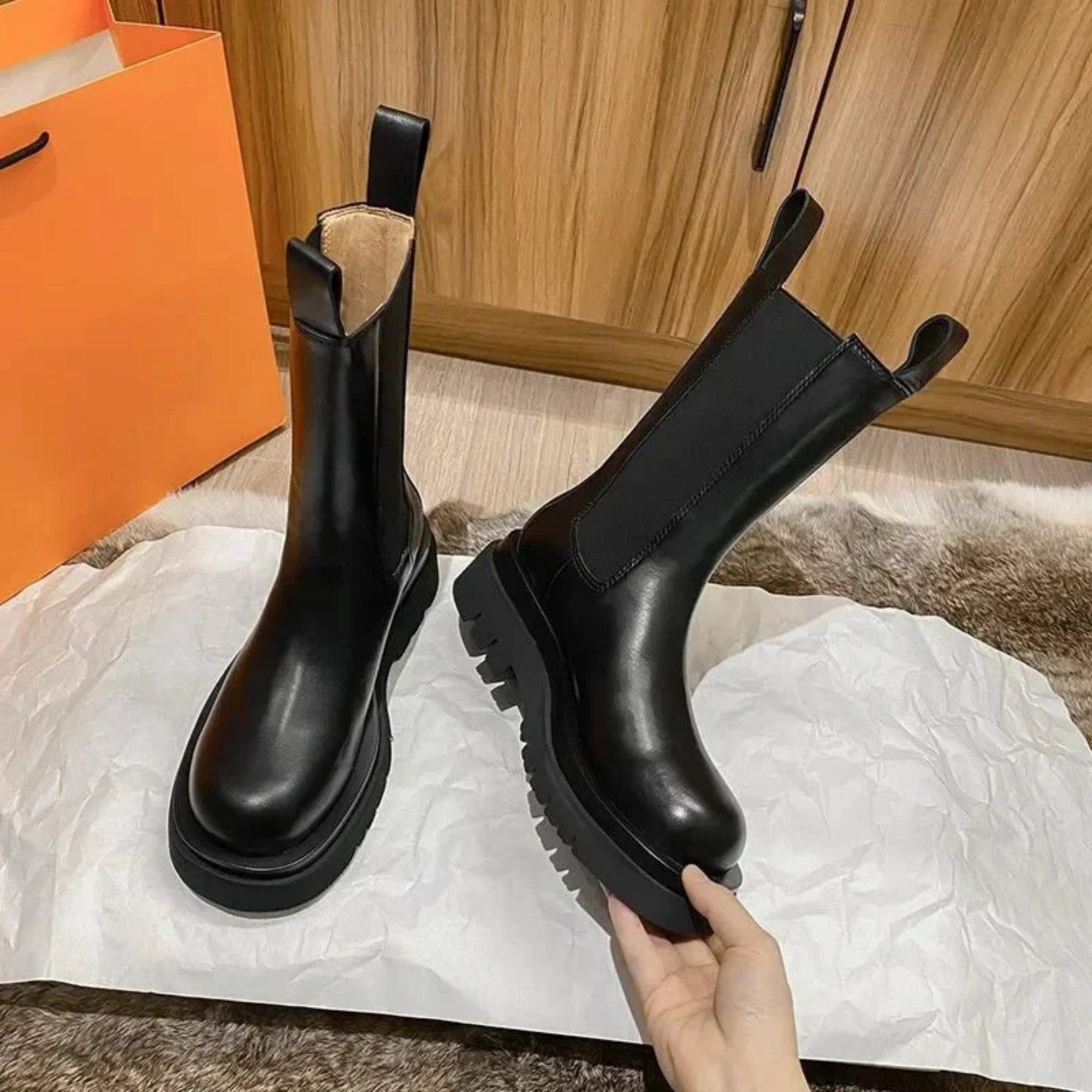 Bottine Chelsea Plate en Simili Cuir pour Femme - Emilia Lane