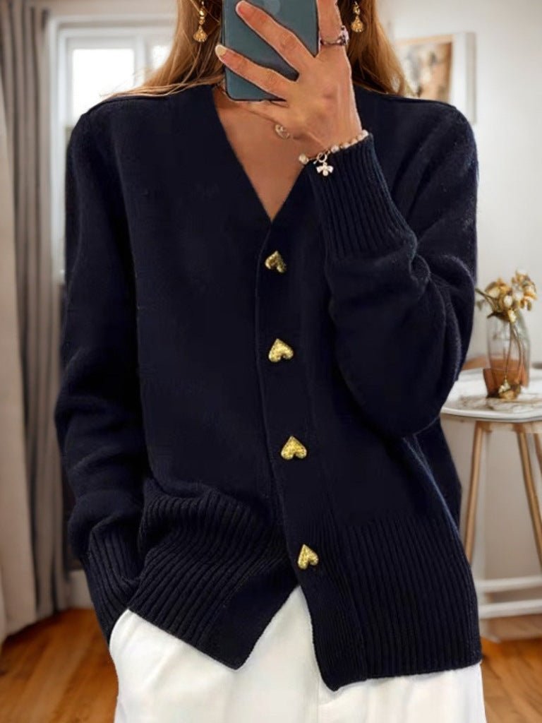 Cardigan Femme en Maille à Boutons Cœur - Emilia Lane