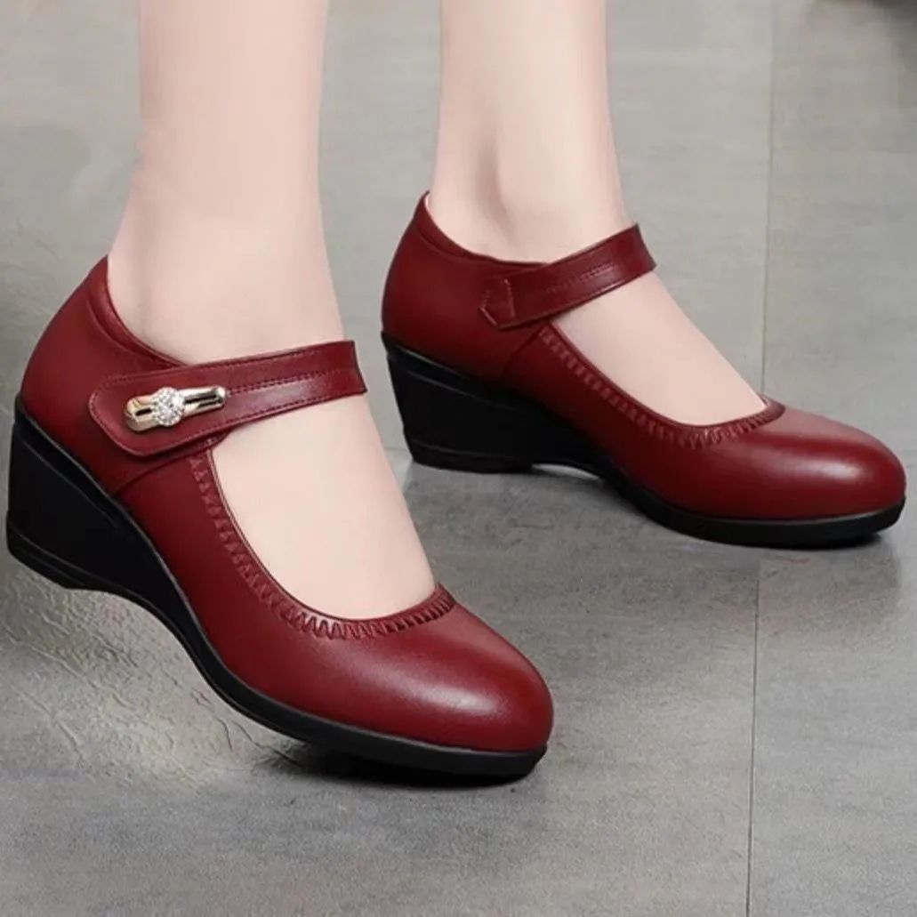 Chaussures à talons en cuir doux pour femmes