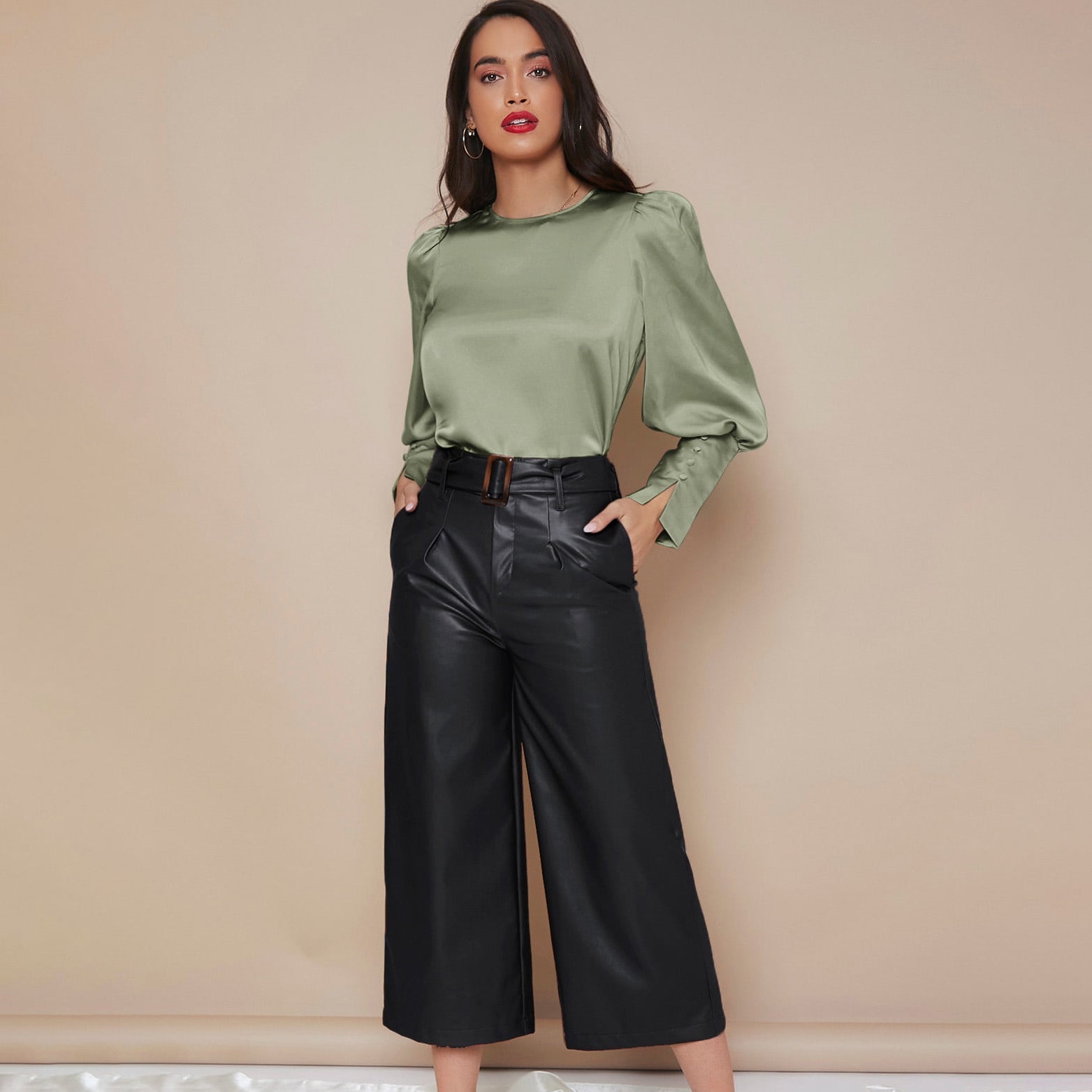 Chemise Satin à Manches Longues pour Femme - Emilia Lane