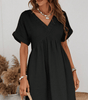 Robe Mini en Dentelle à Col V Élégante
