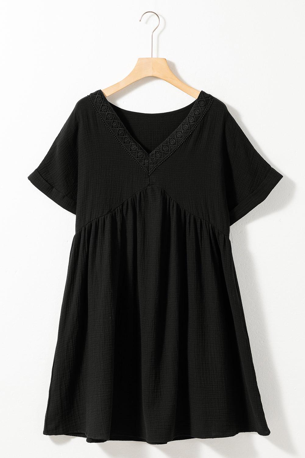 Robe Mini en Dentelle à Col V Élégante