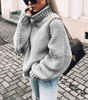 Pull en coton oversize à col roulé en grosse maille