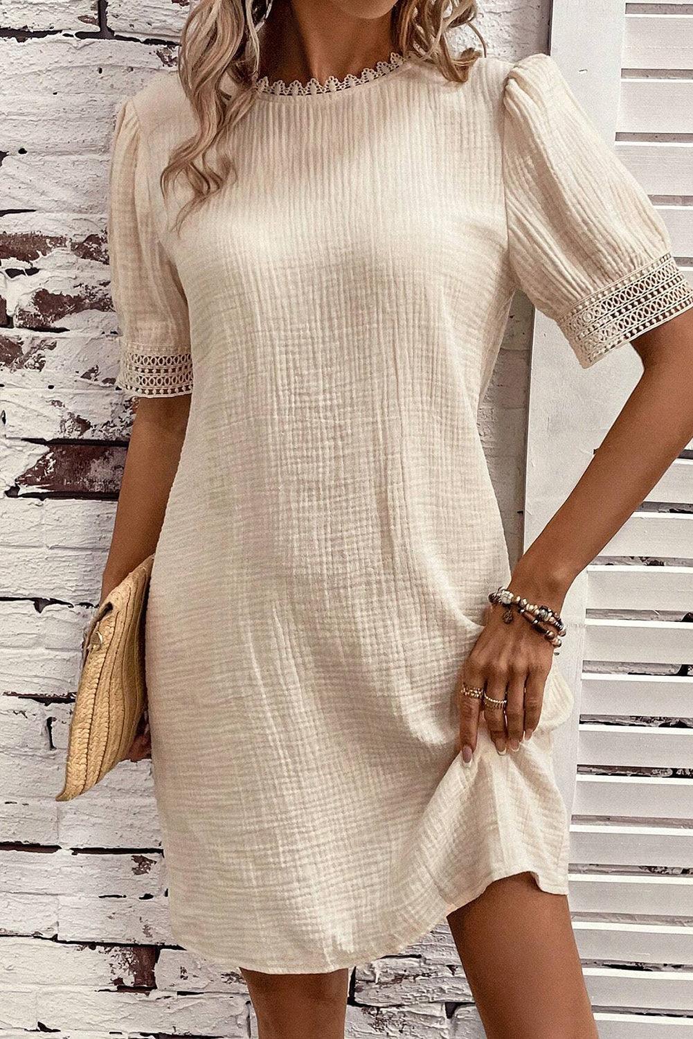 Robe Shift Chic en Dentelle avec Manches Bouffantes