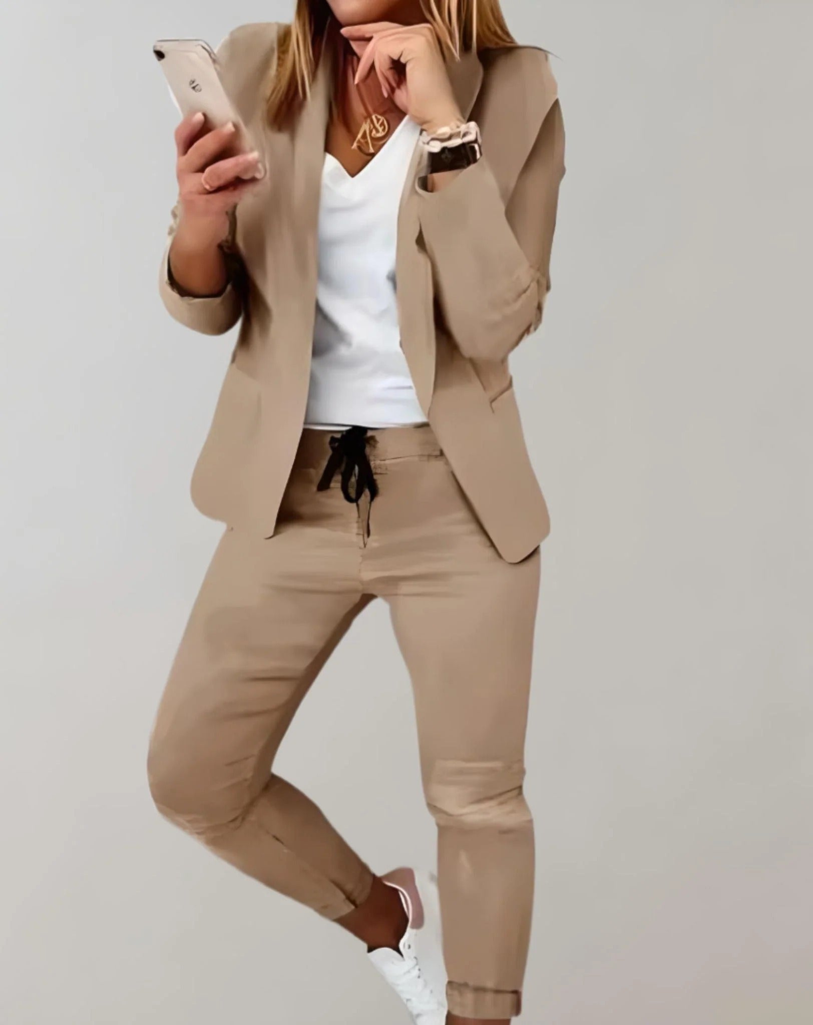 Ensemble blazer et pantalon pour femmes - Emilia Lane