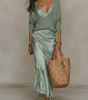 Ensemble Robe Midi Satinée et Pull en Laine pour Femme | Idéal pour le Quotidien - Emilia Lane