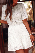 Robe à Manches Courtes avec Finition en Crochet