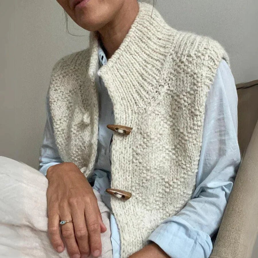 Gilet Sans Manche à Col Montant en Maille pour Femme - Emilia Lane