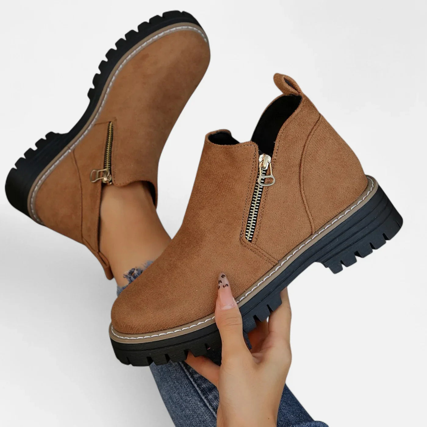 Bottines courtes à semelle crantée pour femmes