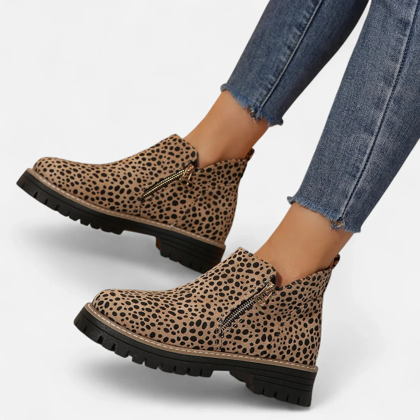 Bottines courtes à semelle crantée pour femmes