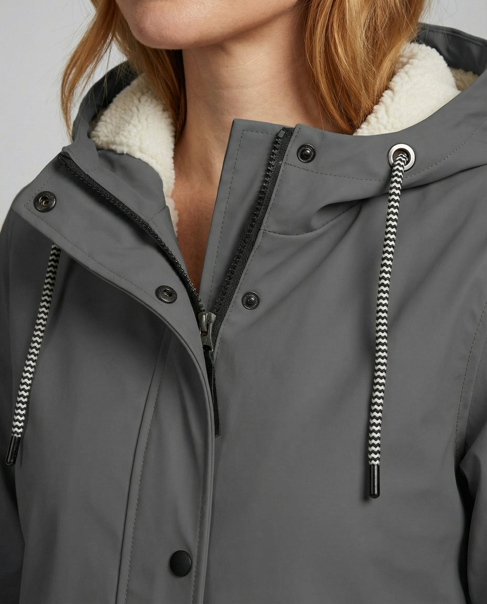 Parka Oversize à Capuche et Fausse Fourrure pour Femme - Emilia Lane
