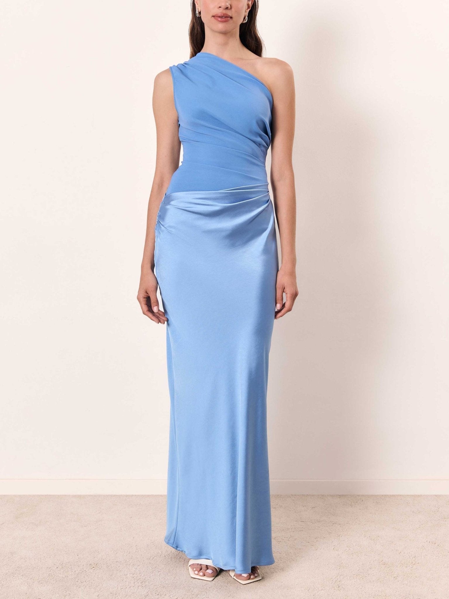 Robe longue à col asymétrique pour femmes - Emilia Lane