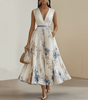 Robe longue plissée à col V pour femmes - Emilia Lane