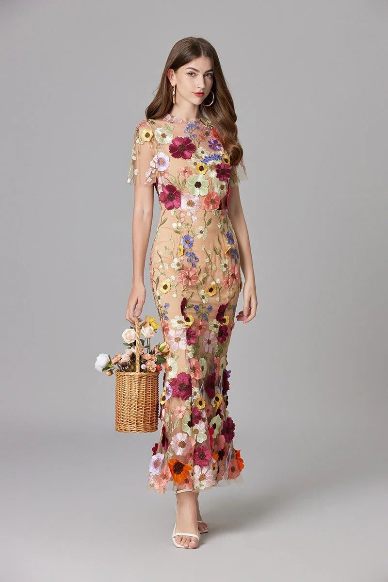 Robe Longue sans Manches à Appliqué Floral pour Femme | Idéale pour les Sorties - Emilia Lane