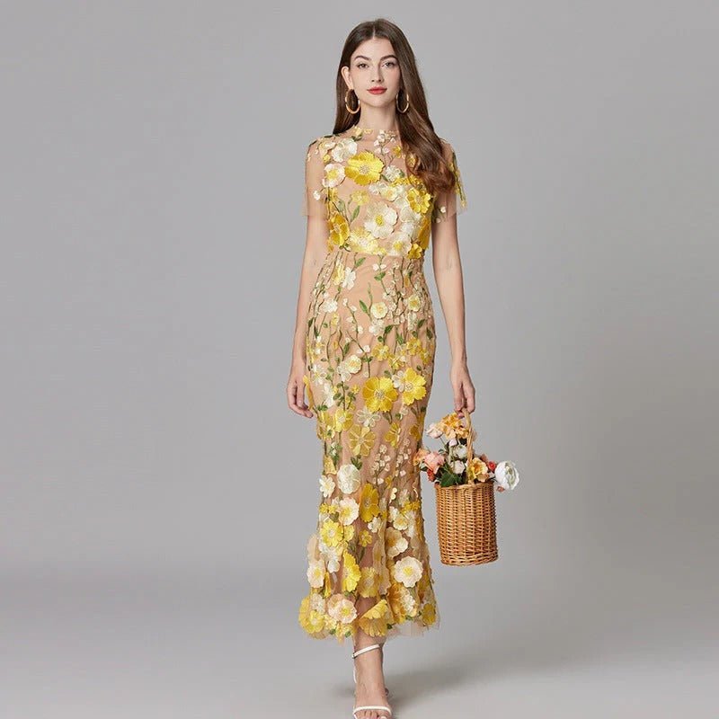 Robe Longue sans Manches à Appliqué Floral pour Femme | Idéale pour les Sorties - Emilia Lane