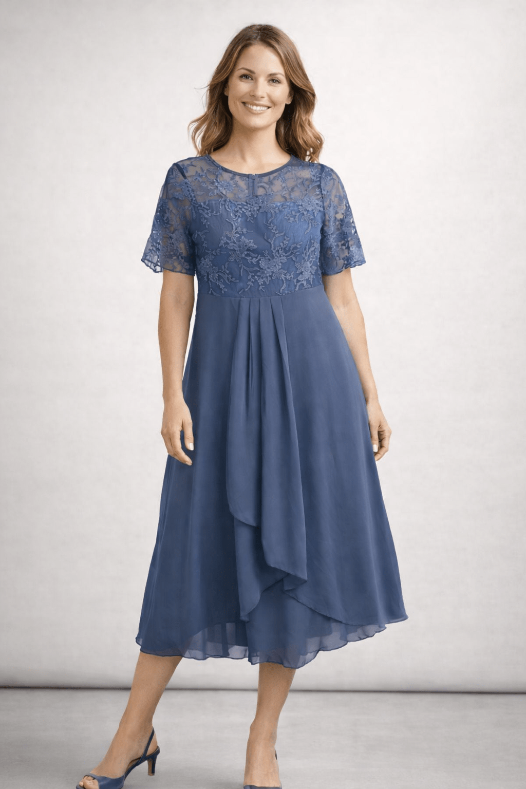 Robe Midi Dentelle et Chiffon pour Femmes - Emilia Lane