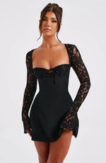 Robe Moulante à Manches en Dentelle pour Femme - Emilia Lane