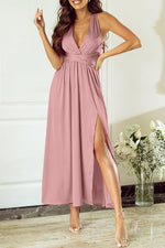 Robe en satin avec accent nœud et dos ouvert