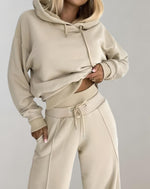 Survêtement Hoodie et Pantalon Large pour Femme - Emilia Lane
