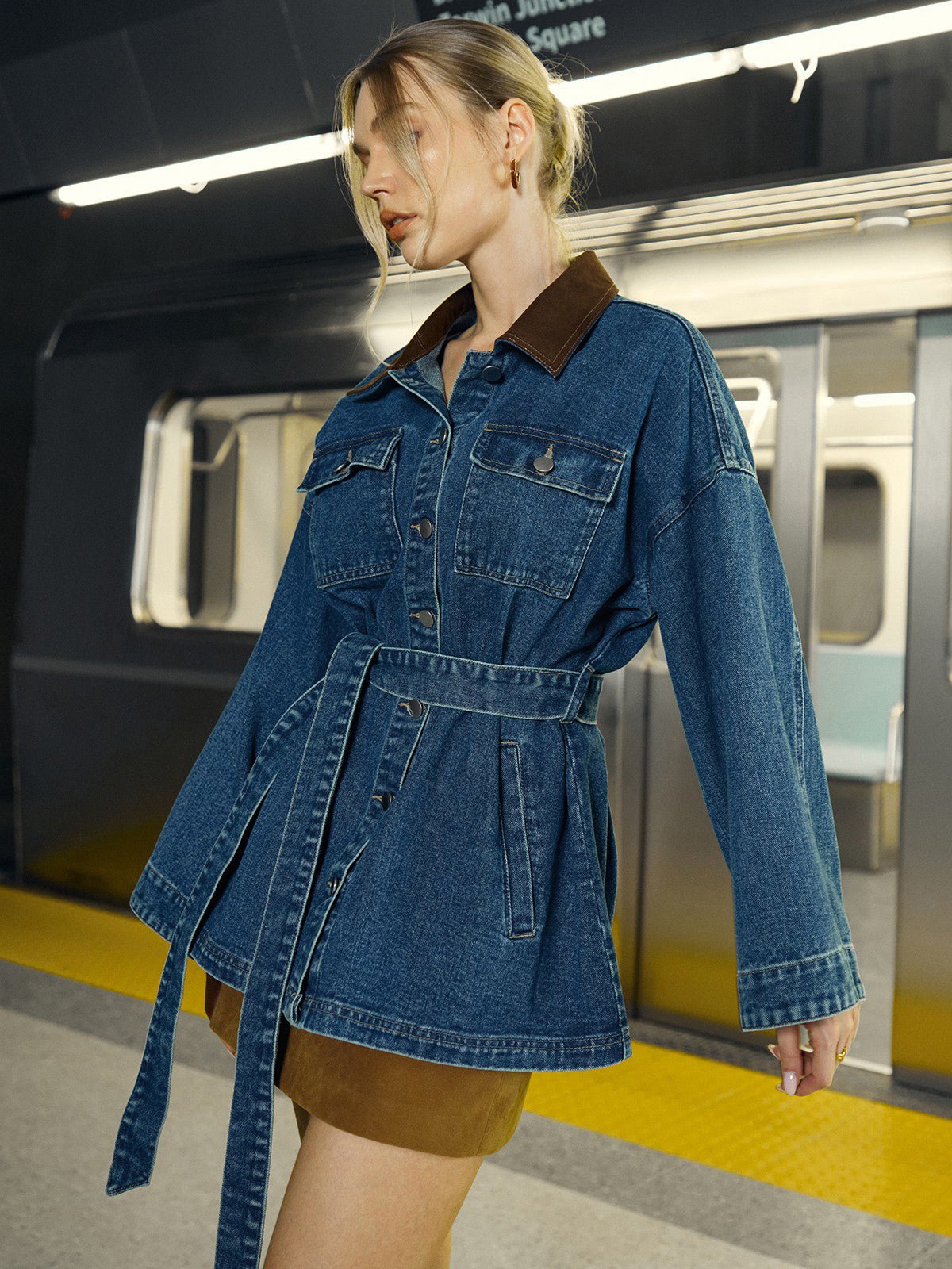 Veste en jean à col rabattu avec ceinture à la taille pour Femme - Emilia Lane